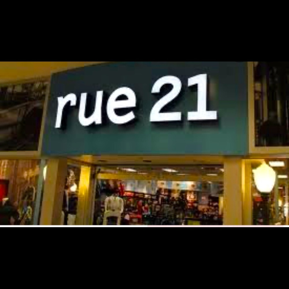 Rue 21 crop sweater
